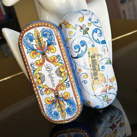 Vtg Brighton White Hardshell Metal Glasses Sunglasses Case Blue Yellow Filigree - Picture 2 of 12